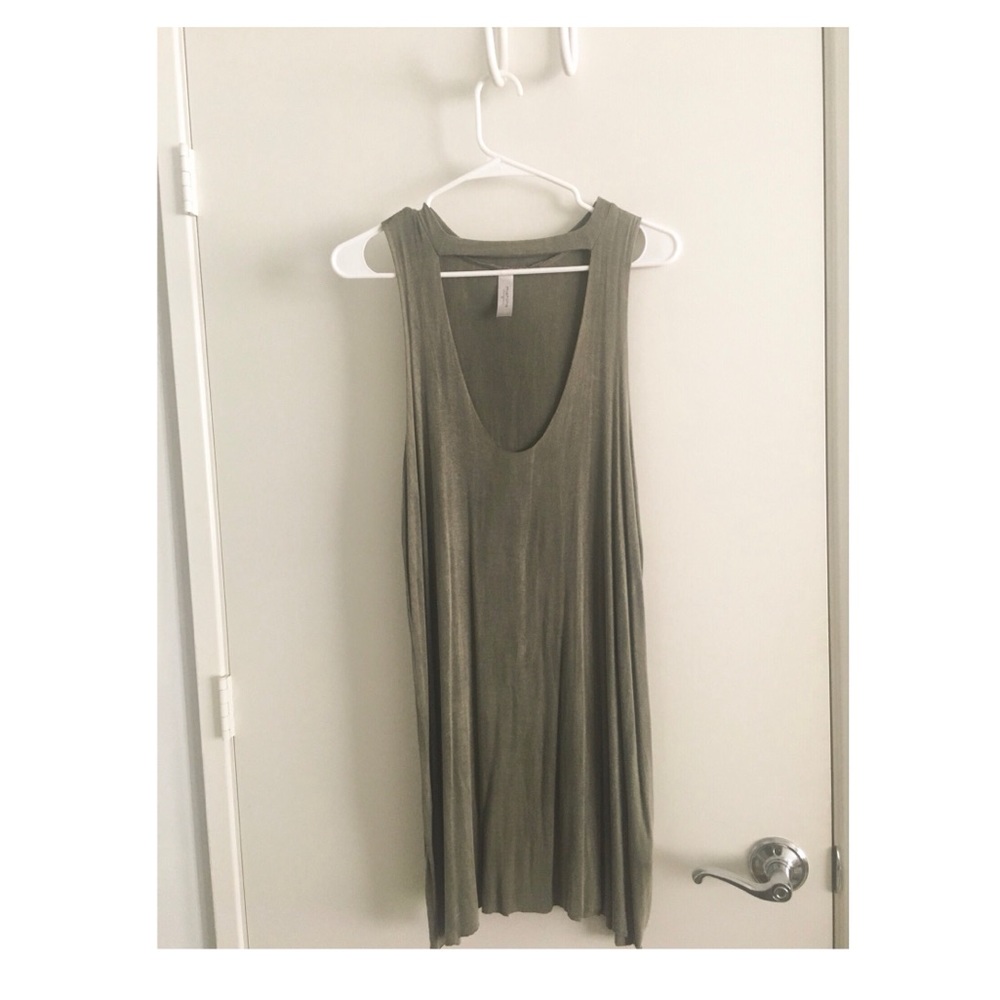 Low-cut Comfy Dress